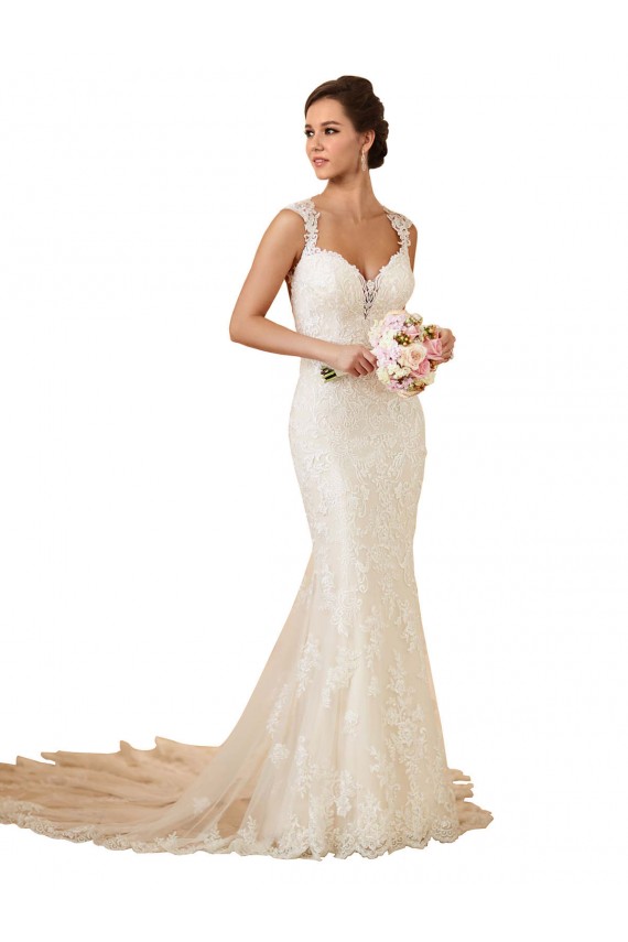 Sleeveless Sweetheart Lace Ivory Chapel Train Modern Wedding Dress Cardiff