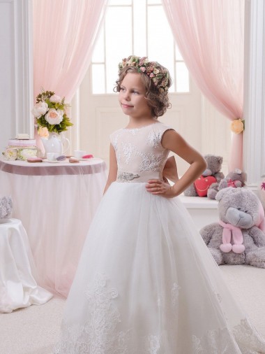 Sleeveless Bateau Neck Tulle & Lace Ivory Chapel Train Flower Girl Dresses Cardiff